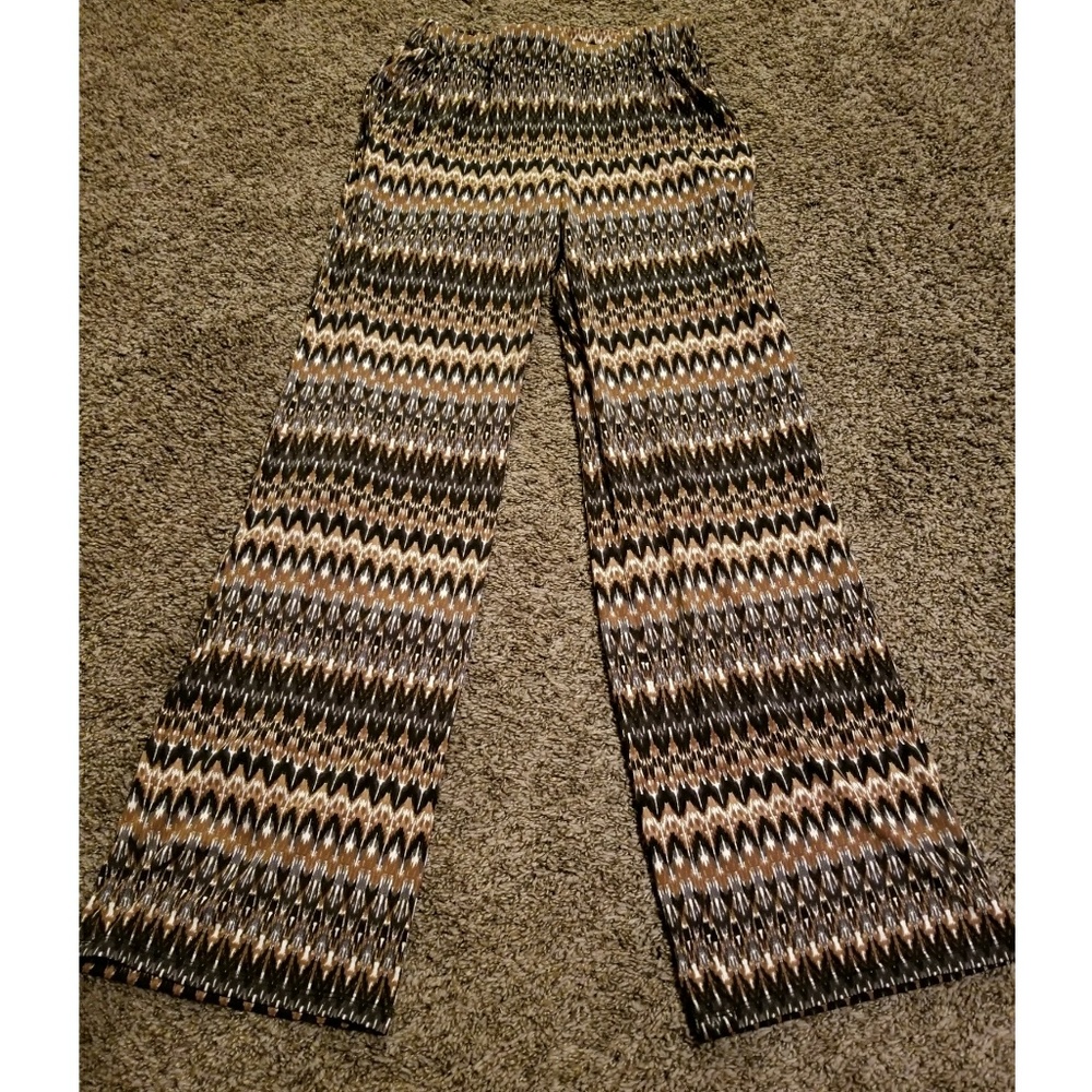 Pattern style loose fitting pants